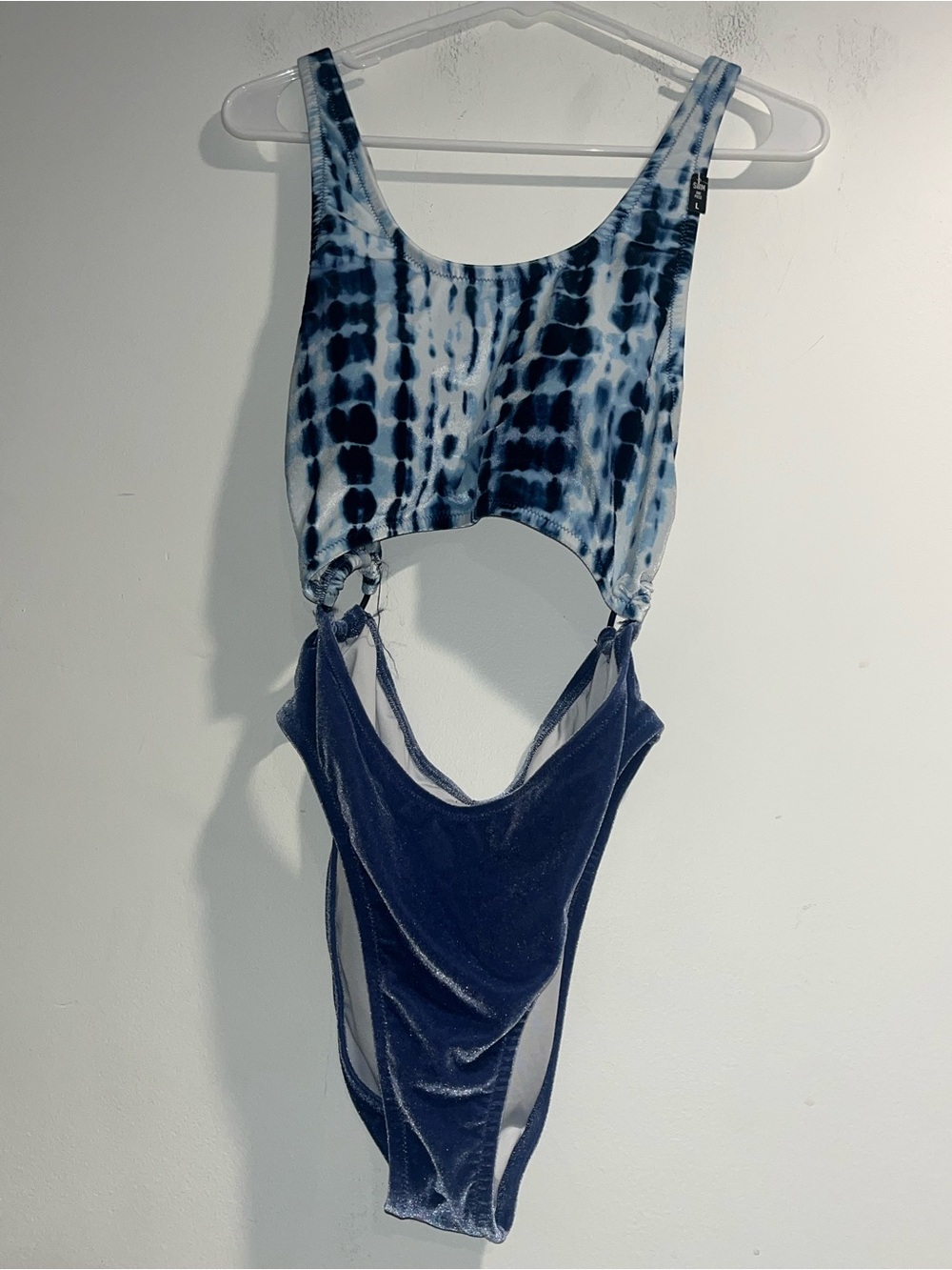 PINK VICTORIA’S SECRET Tie dye velvet one piece cut out monokini NWT